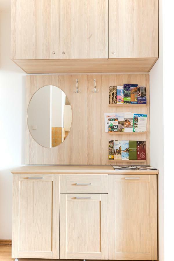 Mse Apartman Miskolc Buitenkant foto