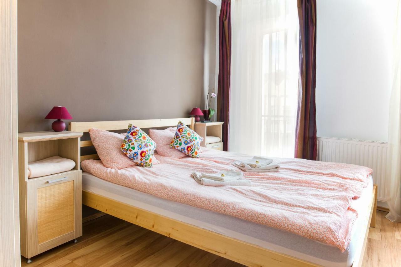Mse Apartman Miskolc Buitenkant foto